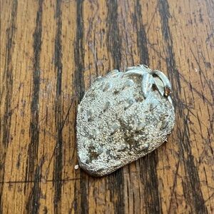 Vintage silver Tone Strawberry Brooch